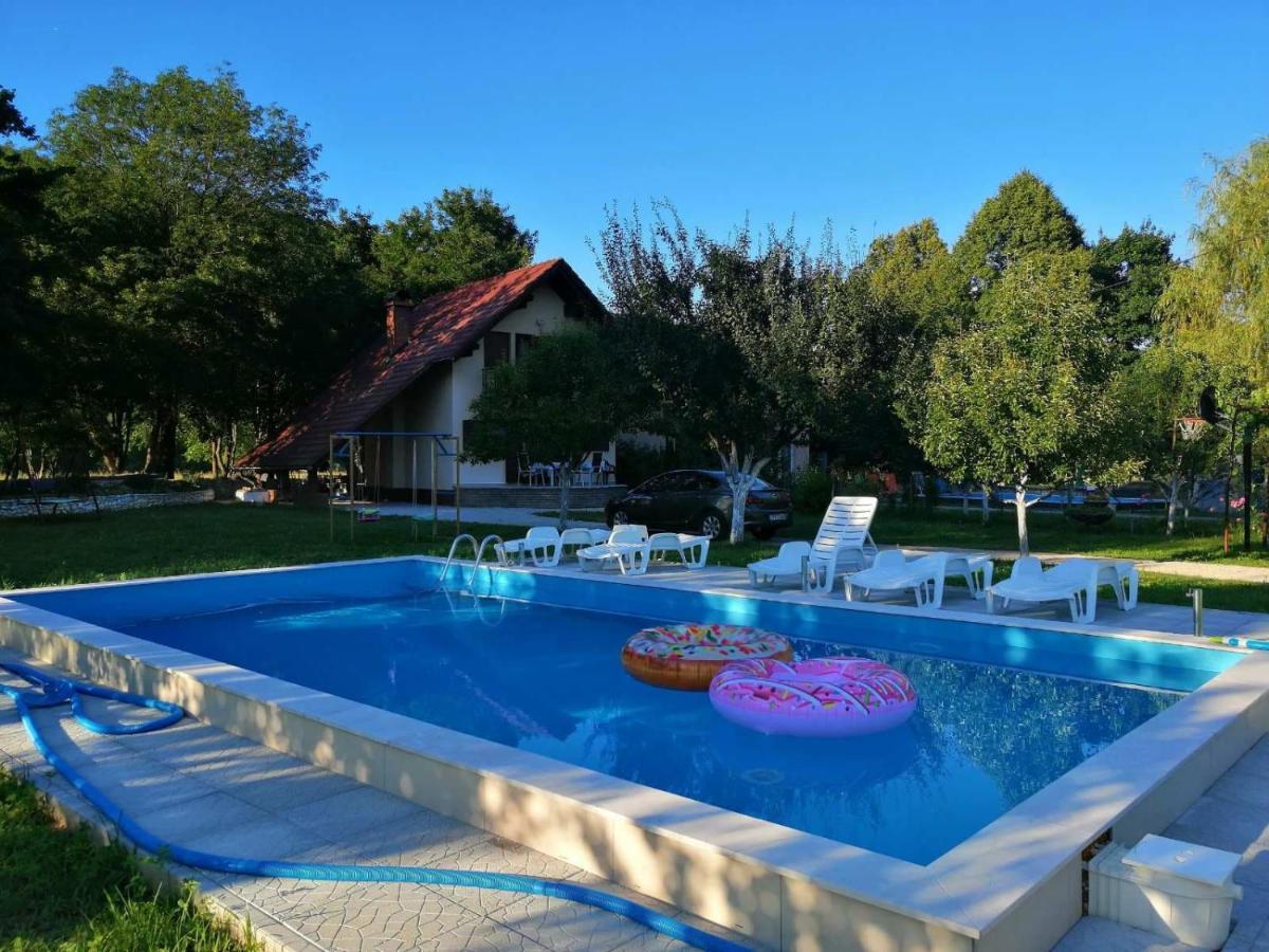 Holiday Home Adna Bihać Екстериор снимка