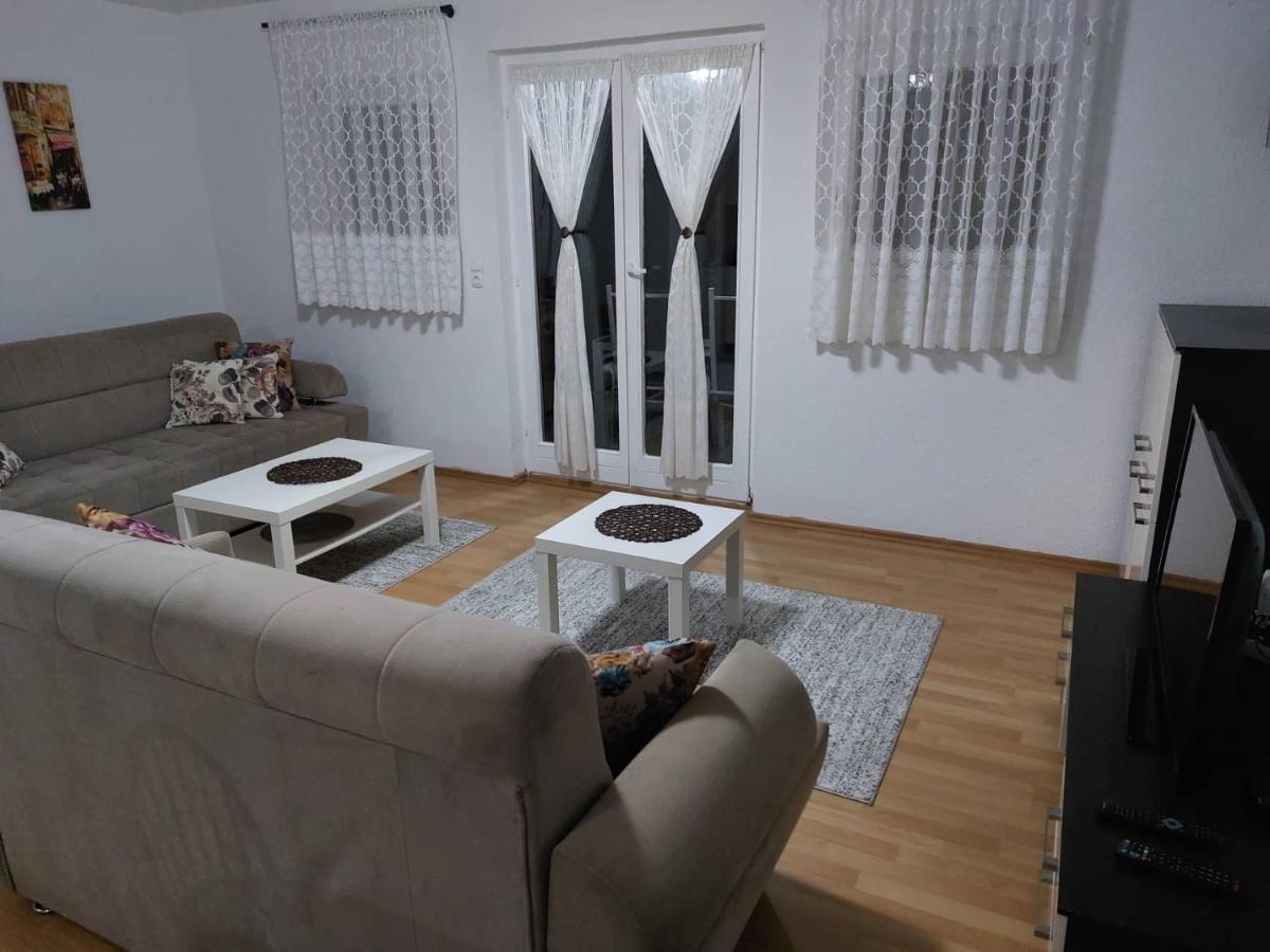 Holiday Home Adna Bihać Екстериор снимка