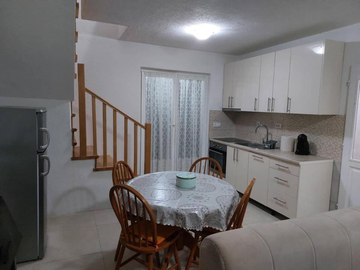Holiday Home Adna Bihać Екстериор снимка