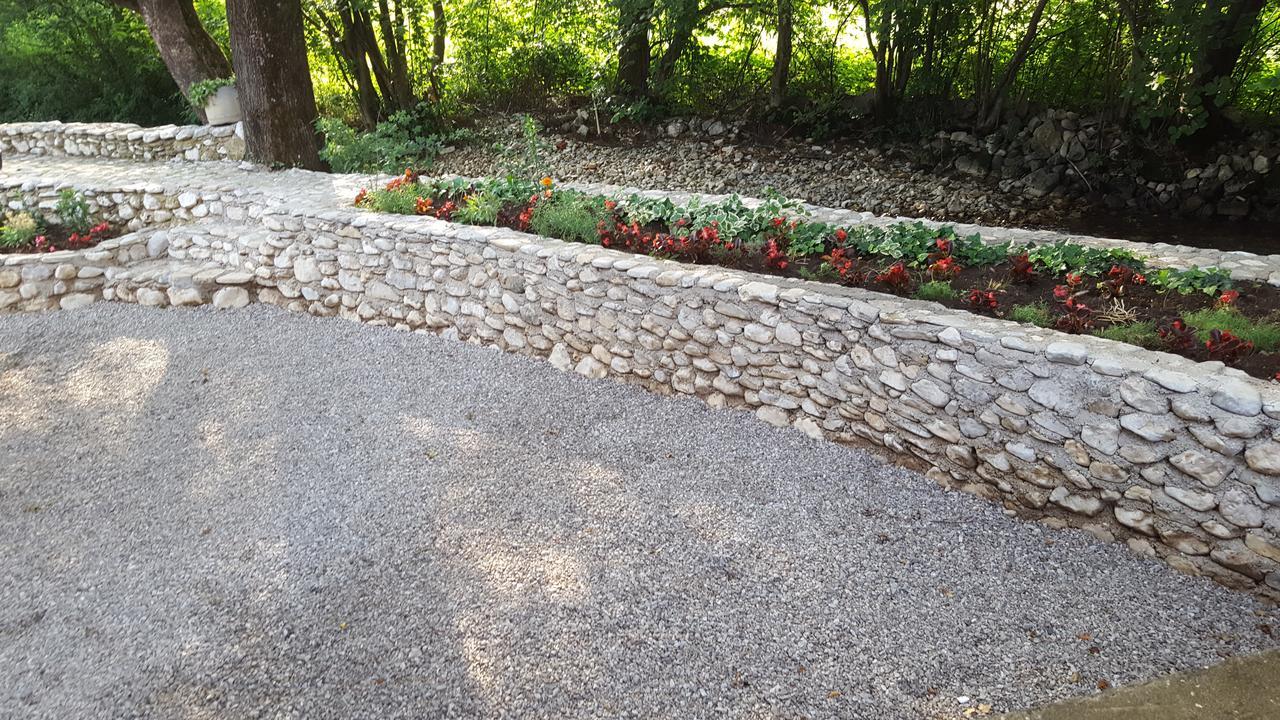 Holiday Home Adna Bihać Екстериор снимка