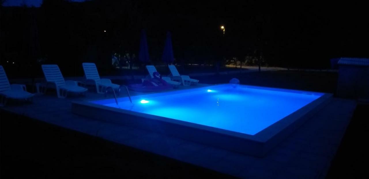 Holiday Home Adna Bihać Екстериор снимка